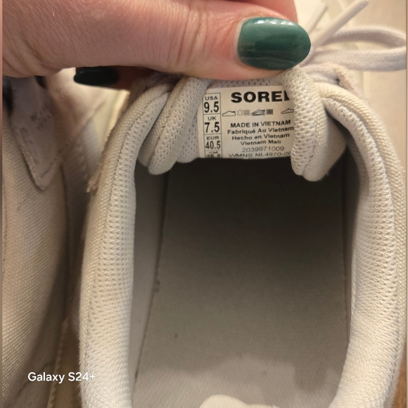 Sorel Sorel Women's Out 'N About Low Waterproof Sneaker - Picture 4 of 6